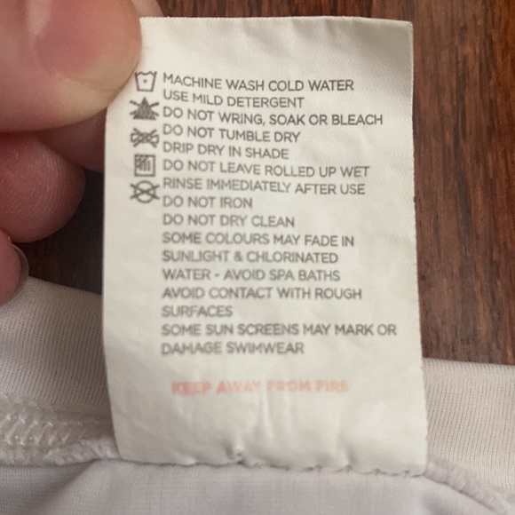 Snapper Rock Short Sleeve Rash Guard - Picture 4 of 8